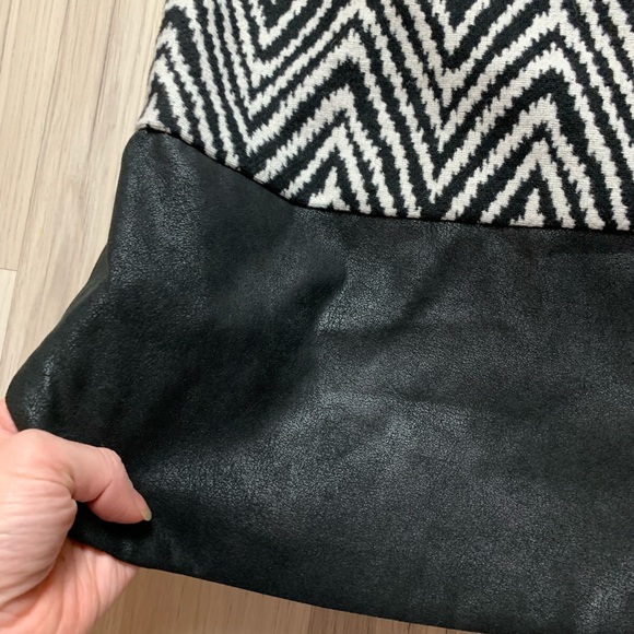 Muse Chevron Tweed Colorblock Dress Black & White - Picture 2 of 5